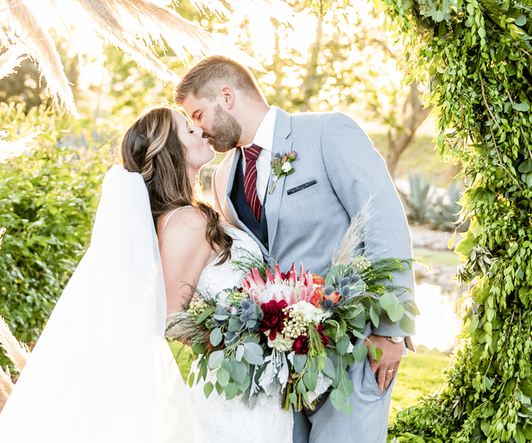 7-Galway Downs by Wedgewood Weddings couple kissing