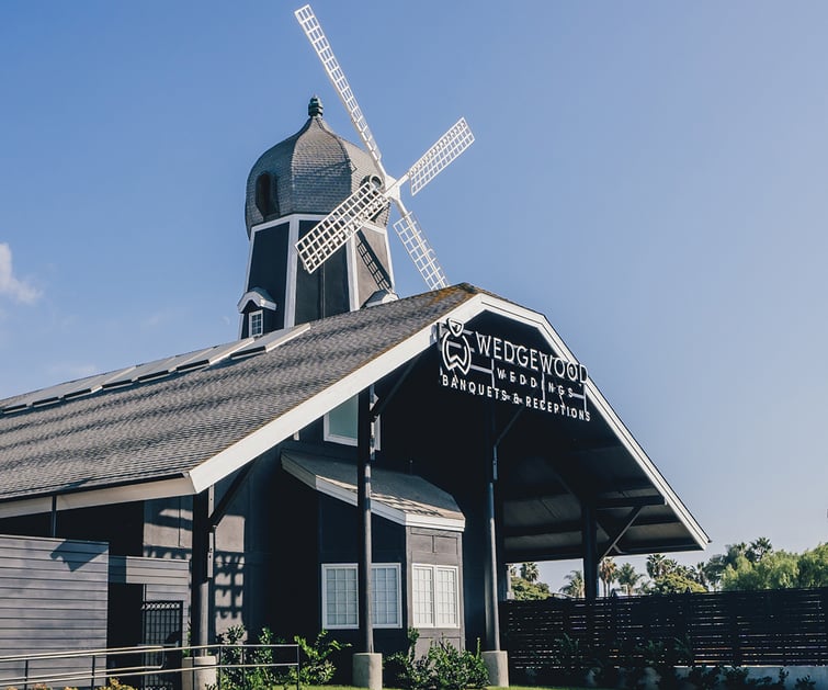 18. JamieCody-Webb-2020-FocusOnLovePhoto-CarlsbadWindmillbyWedgewoodWeddings-2