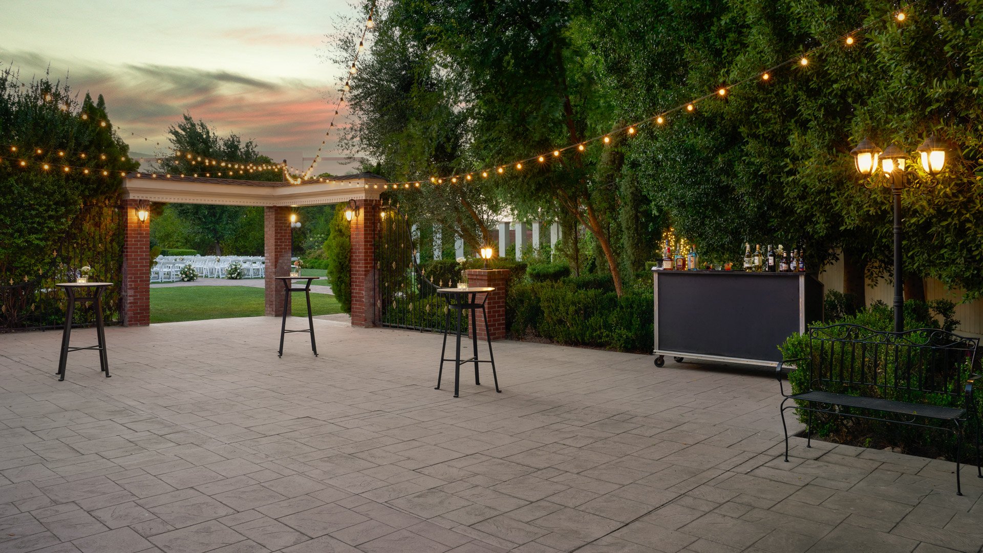 29 - Stonebridge Manor - STOB - Manor Courtyard - Cocktail Hour