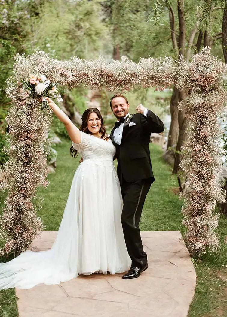 Arch at a real wedding at Boulder Creek