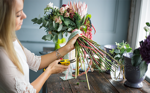 DIY Wedding = Decorator