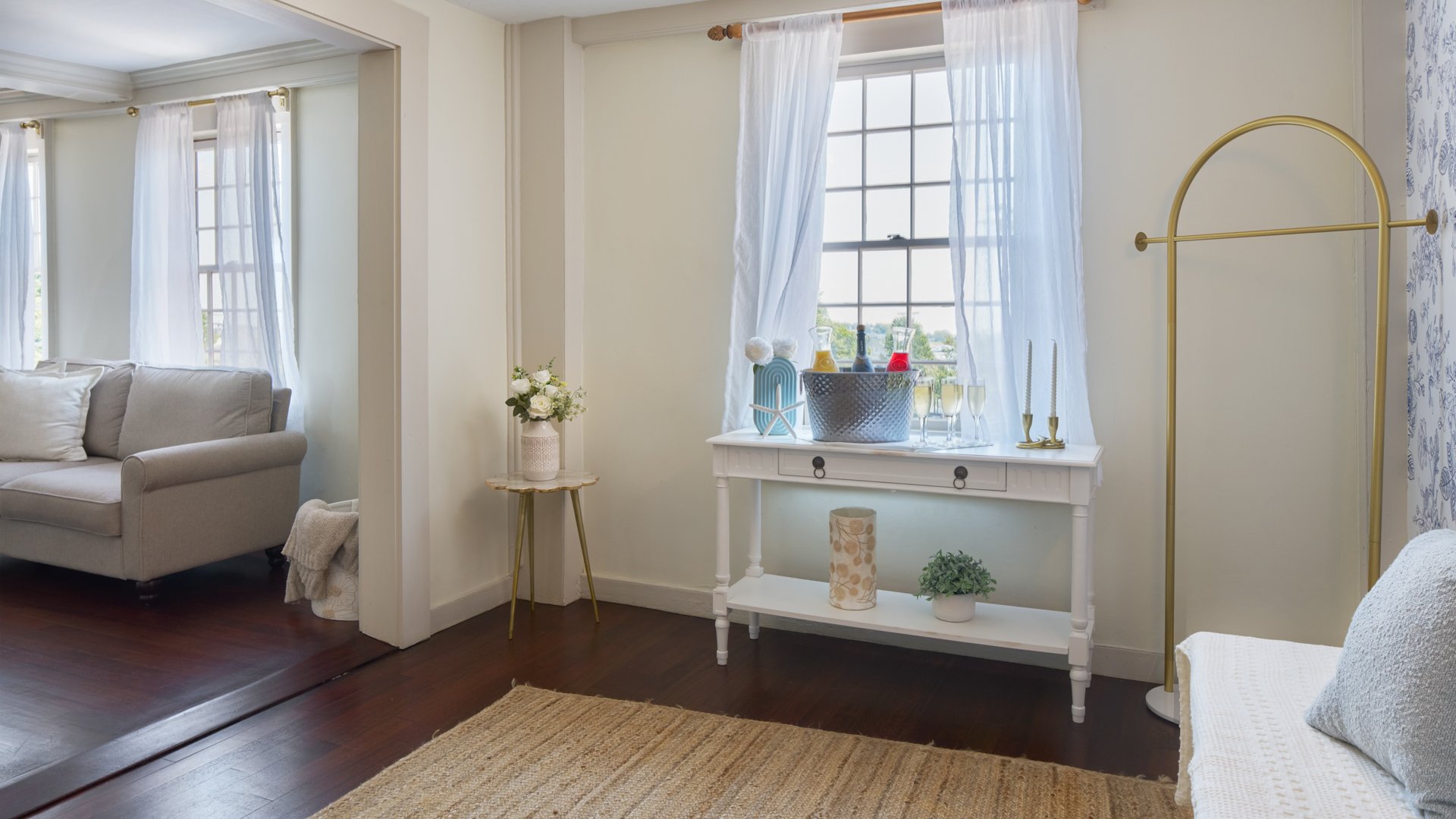 18 - Barker House - BARK - Ocean Suite - Get Ready Suite