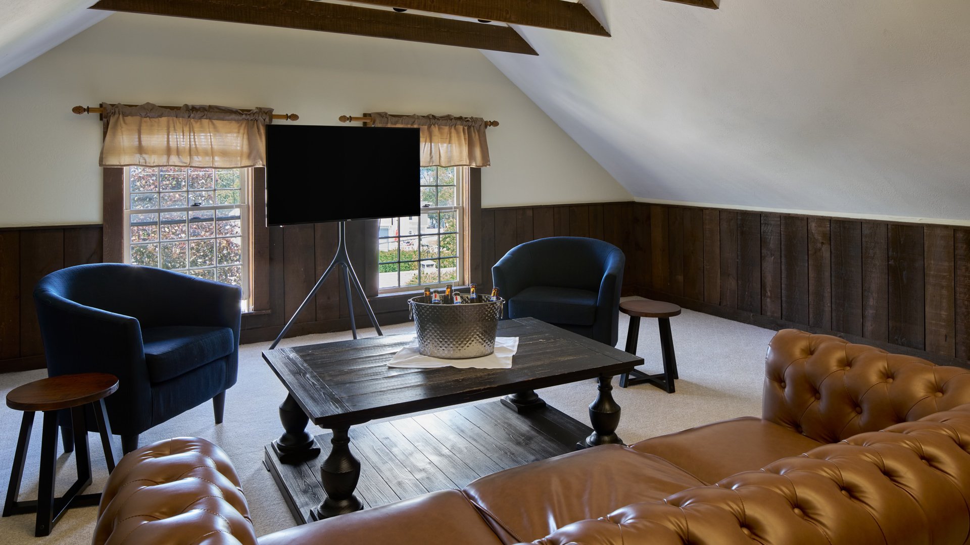 21 - Barker House - BARK - Barker Suite - Get Ready Suite