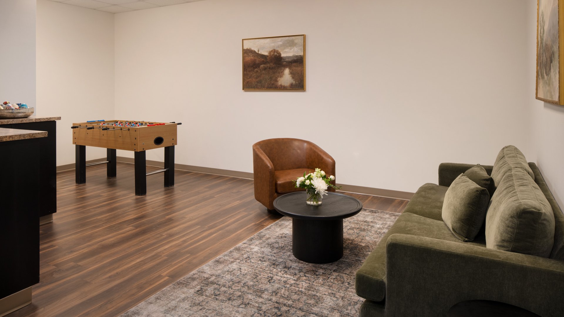 22 - Black Forest - BLAF - The Lounge - Get Ready Suite