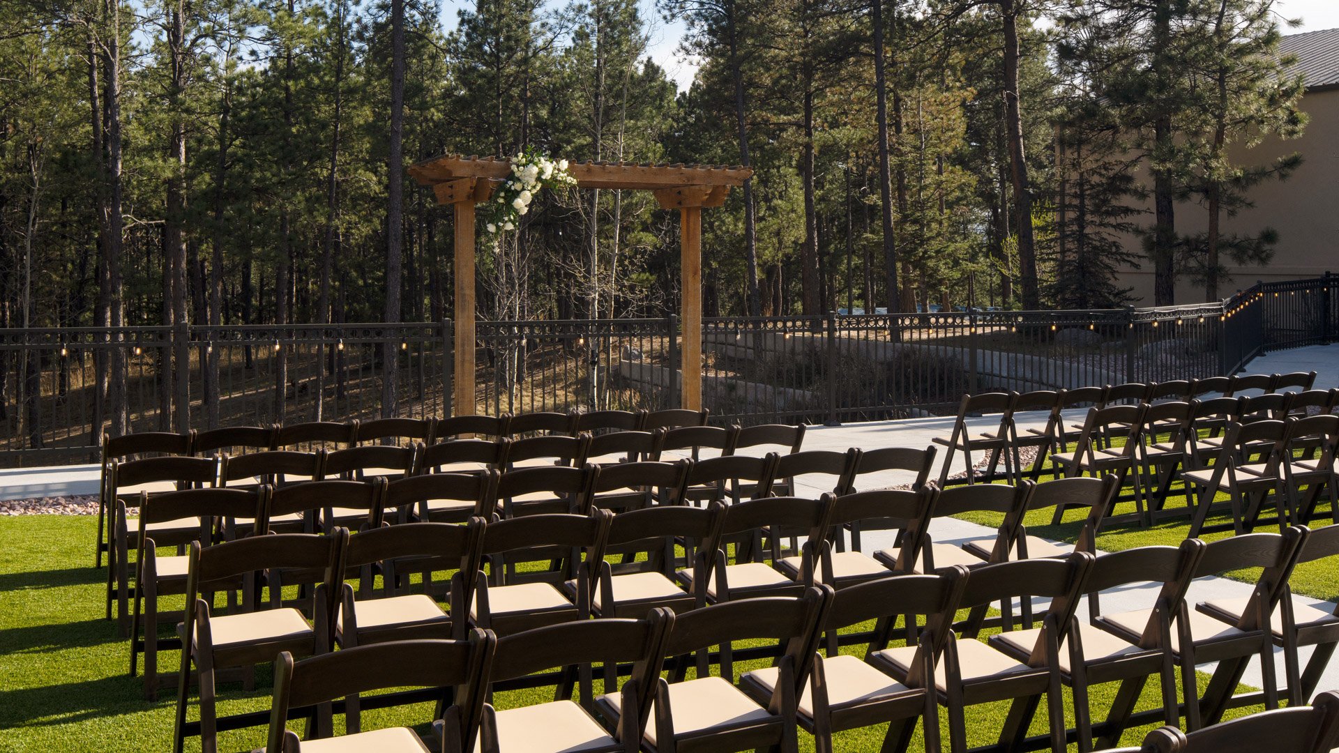 29 - Black Forest - BLAF - Forest Lawn - Ceremony