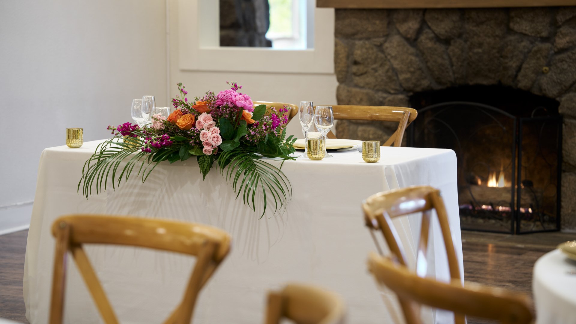 28 - Boulder Creek - BORC - flagstaff Room - Table Detail