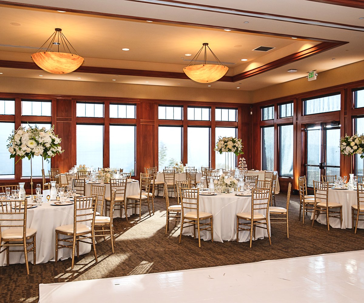 Grand hall reception setup, floorlength linens at Boulder Ridge by Wedgewood Weddings