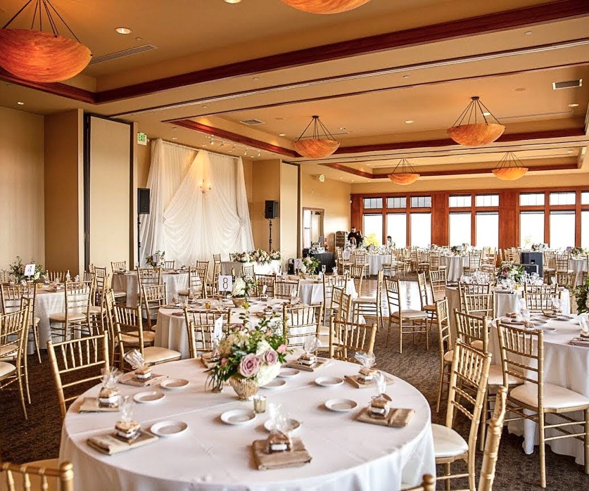 Neutral reception with gold and white at Boulder Ridge by Wedgewood Weddings