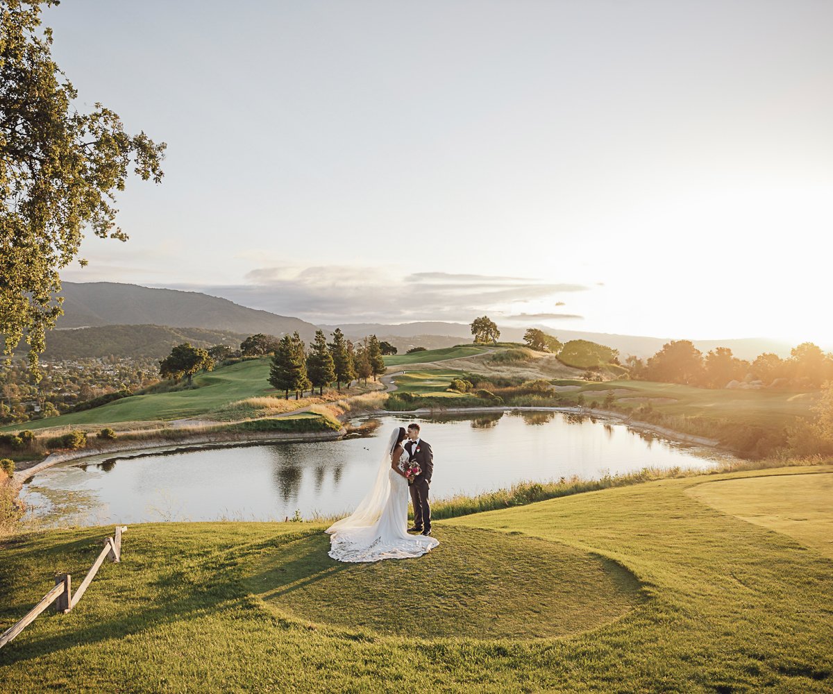 Stunning golf course views photo op at Boulder Ridge by Wedgewood Weddings