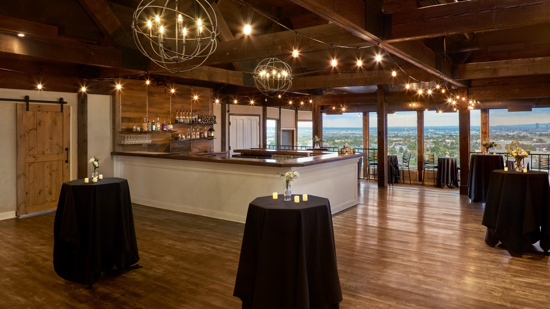 24 - Brittany Hill - BRIH - Skyline Bar - Cocktail Hour