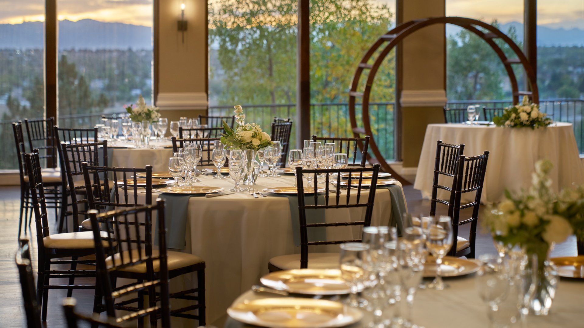 25 - Brittany Hill - BRIH - Grand Hall - Reception