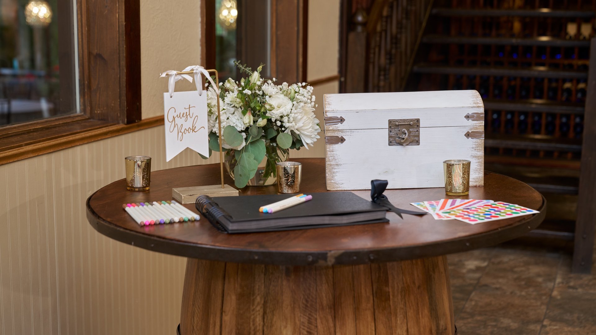 24 - Craftwood Peak - CRPK - craftwood Bar - Welcome Table