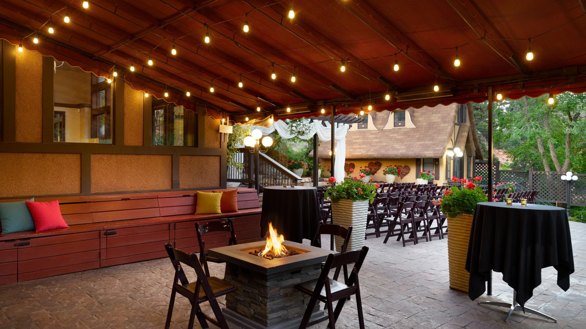 26 - Craftwood Peak - CRPK - Patio Ceremony - Ceremony-Cocktail Hour
