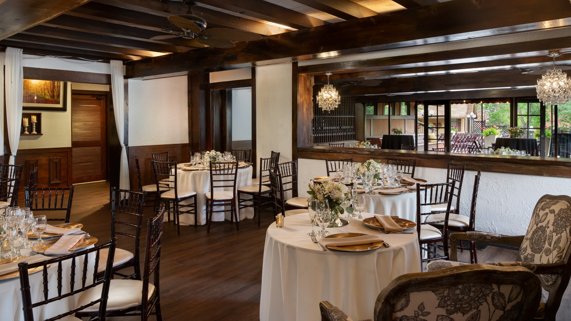 4 - Craftwood Peak - CRPK - Fireside Lodge - Reception