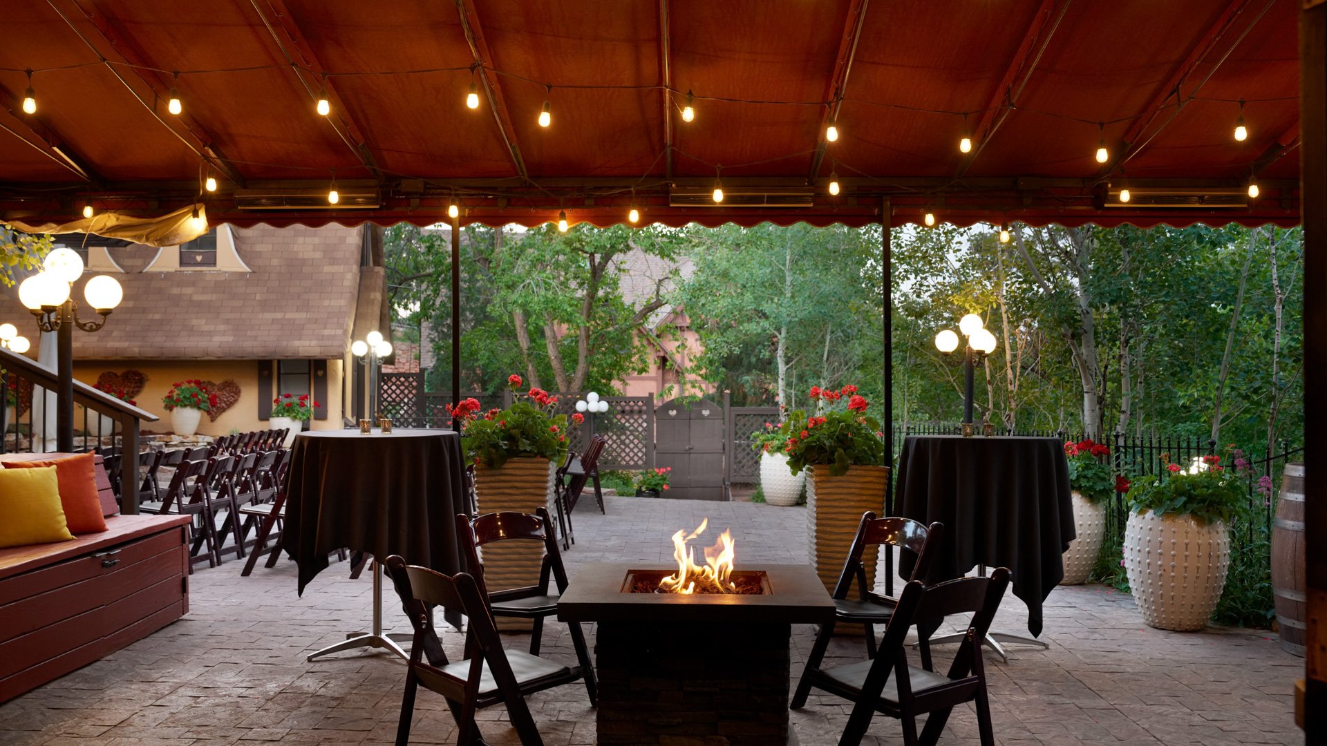 8 - Craftwood Peak - CRPK - Patio Ceremony - Ceremony-Cocktail Hour