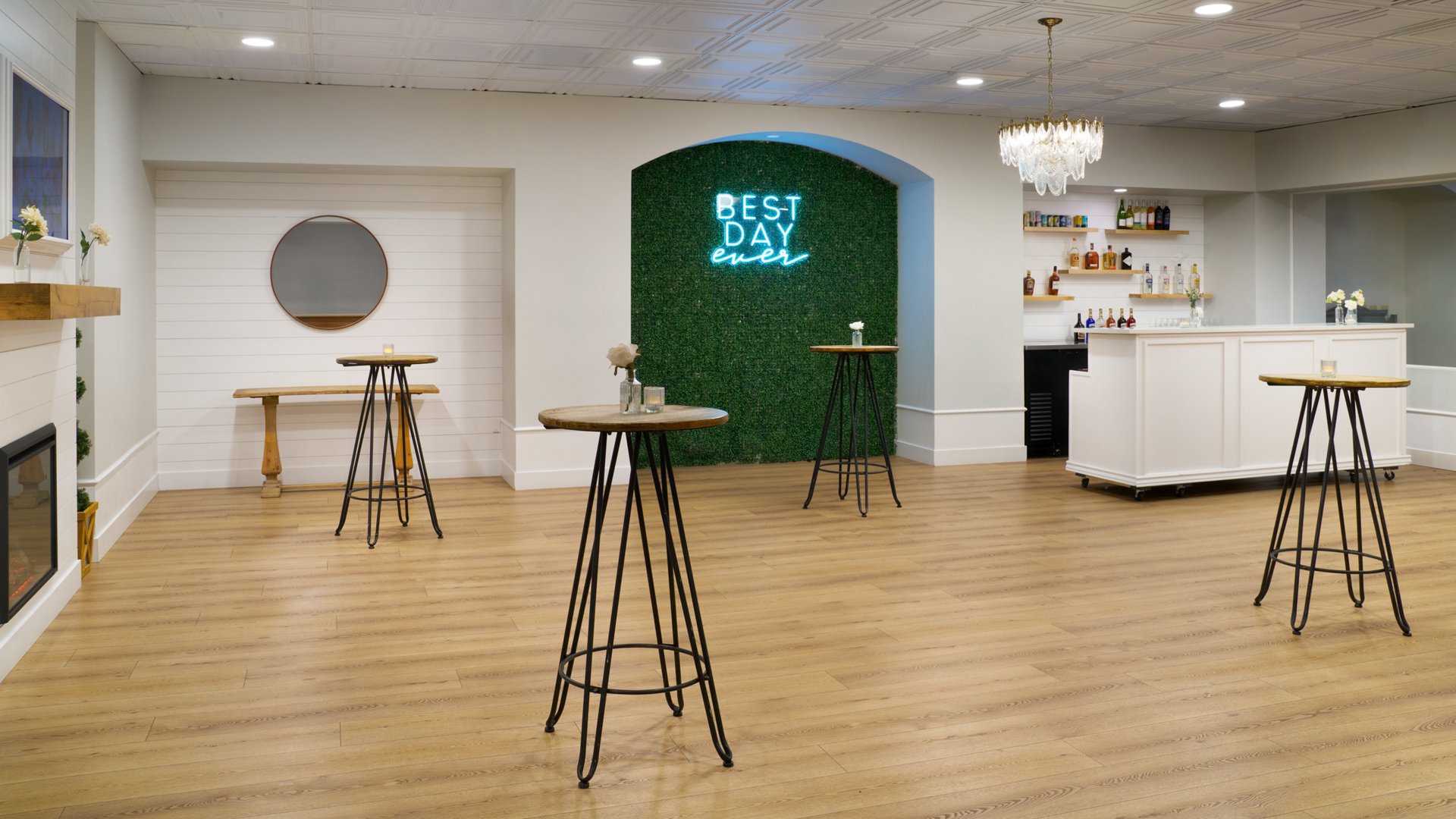 14 - Creekside Terrace - CRET - The Foyer - Indoor Cocktail Hour