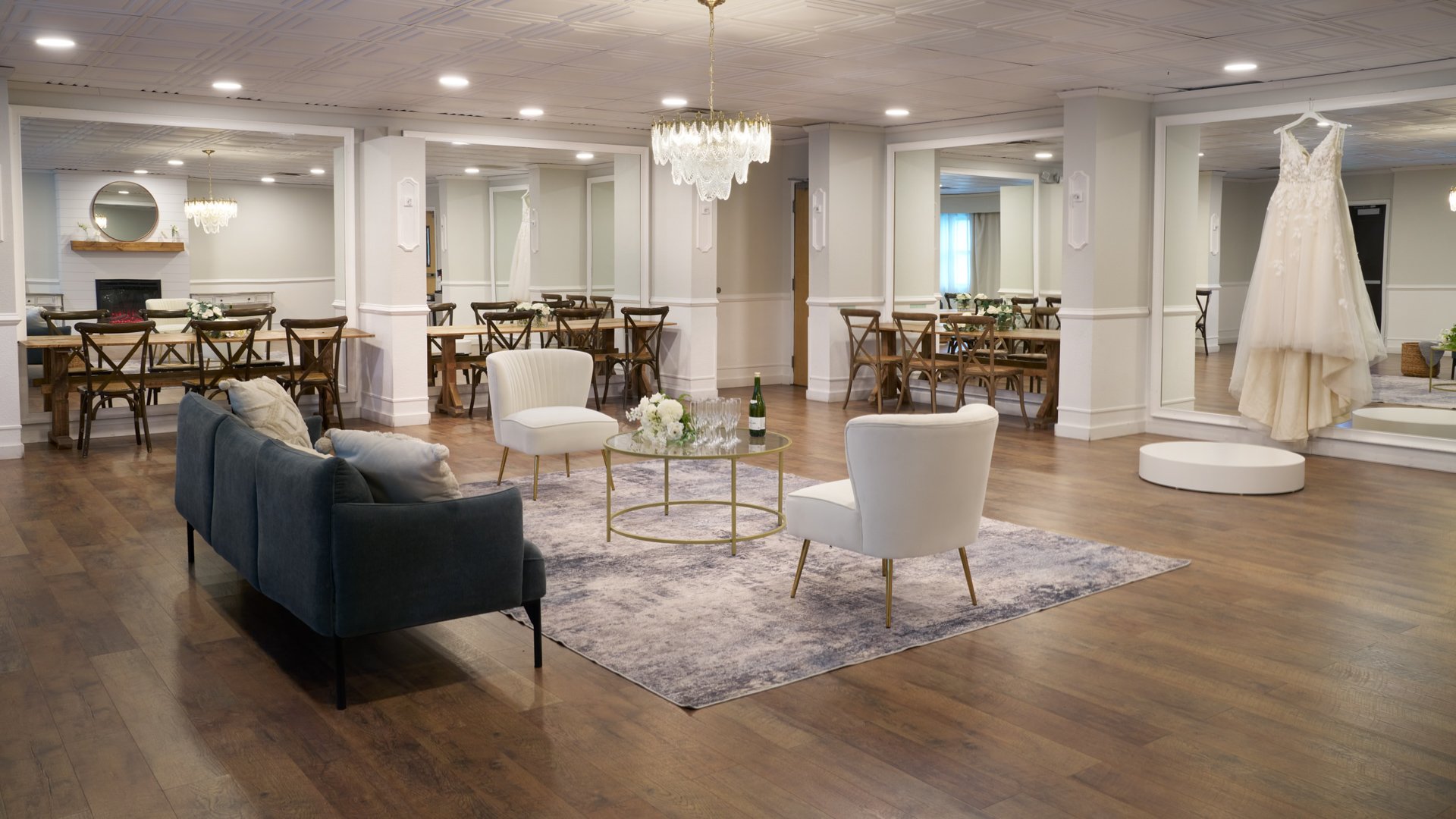 17 - Creekside Terrace - CRET - Wedding Suite - Get Ready Suite