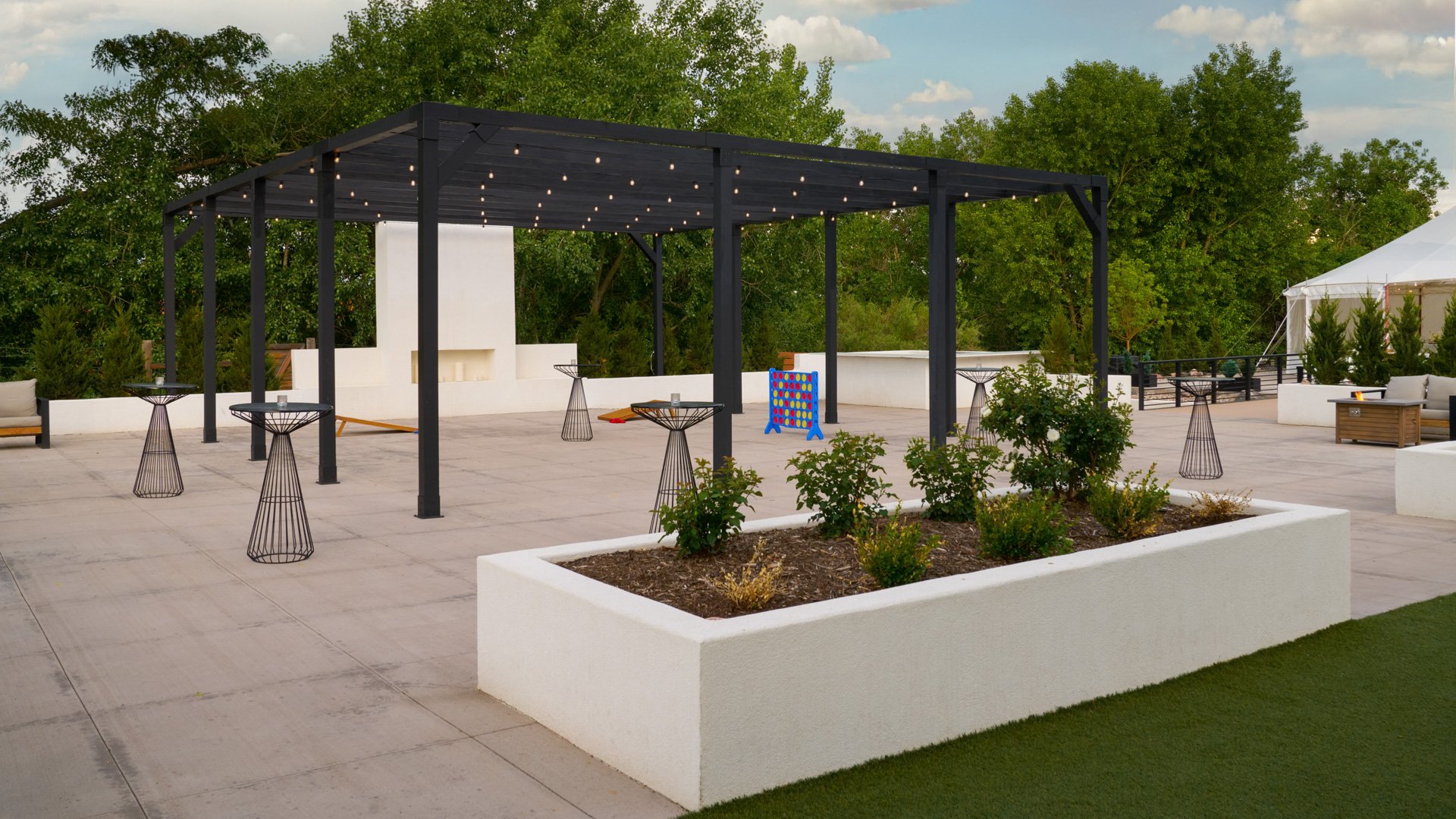 33 - Creekside Terrace - CRET - Skyview Patio - Outdoor Ceremony