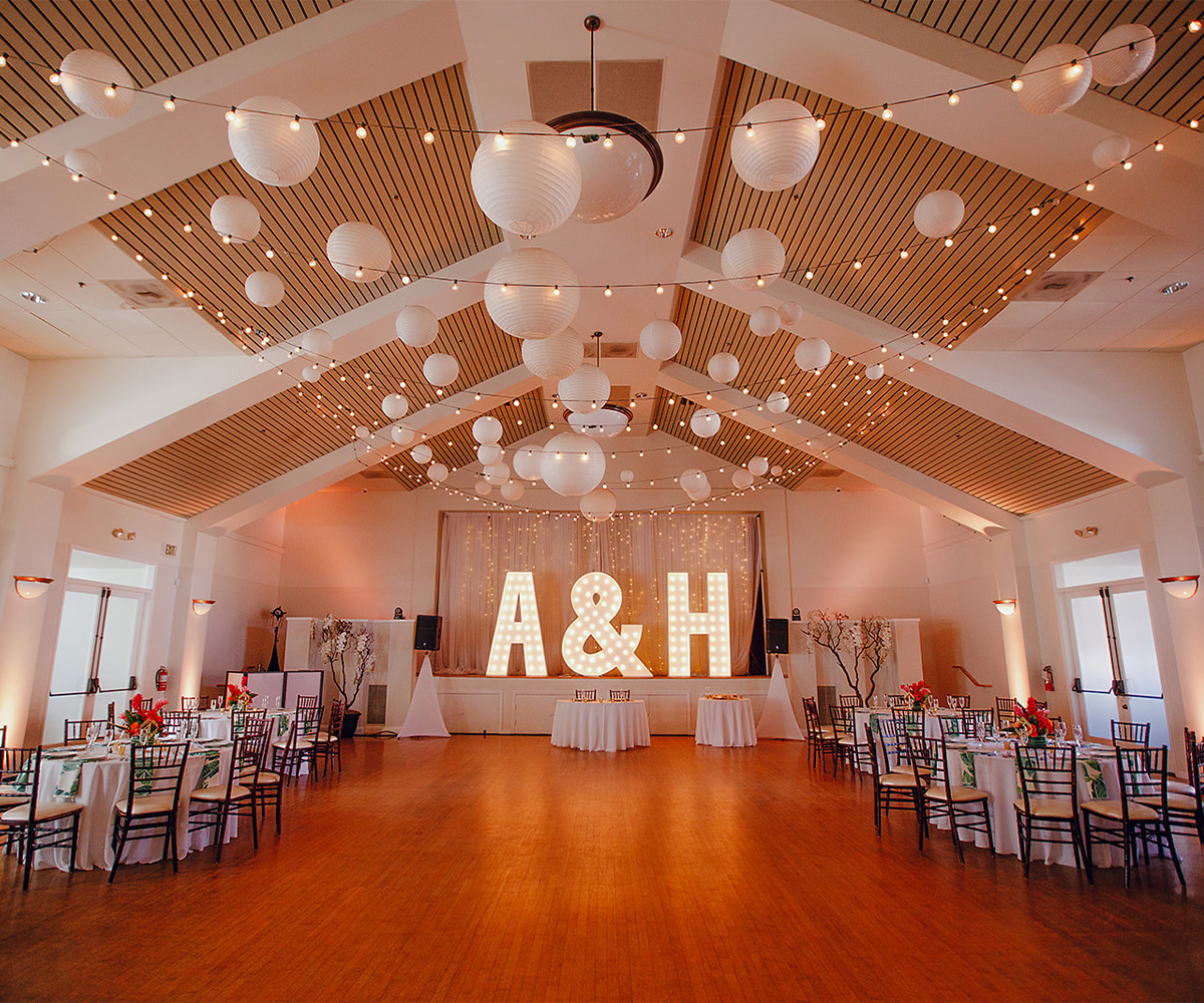 Grand hall with marquee letters - Cuvier Club by Wedgewood Weddings