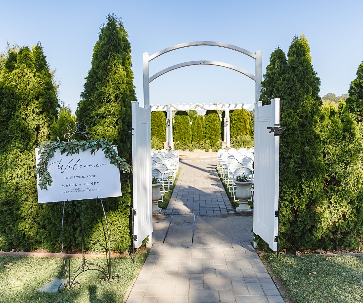 Ceremony decor - Eagle Ridge by Wedgewood Weddings