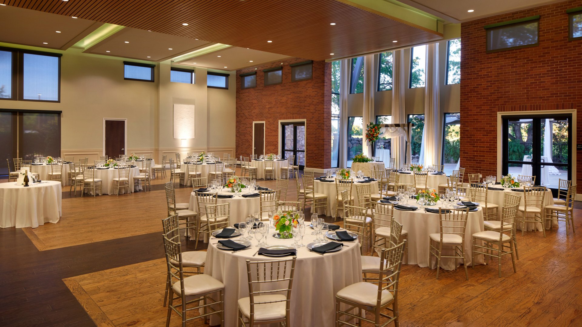 04 - Evergreen Springs - EVGN - Main Hall - Reception