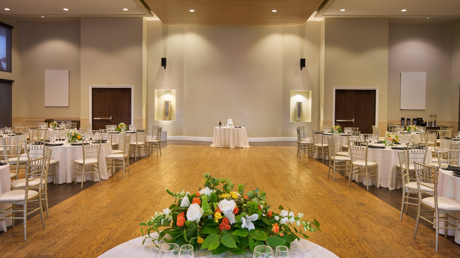 07 - Evergreen Springs - EVGN - Main Hall - Reception