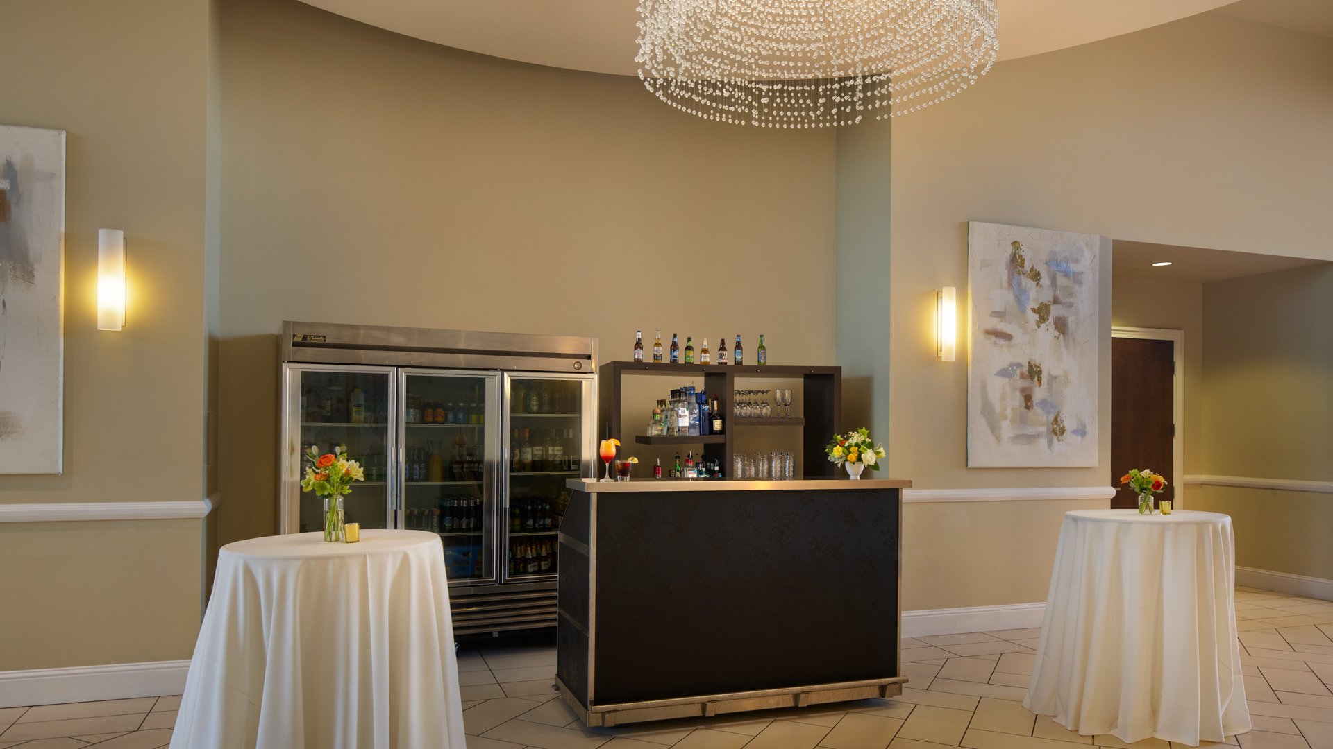 12 - Evergreen Springs - EVGN - Lobby - Cocktail Hour