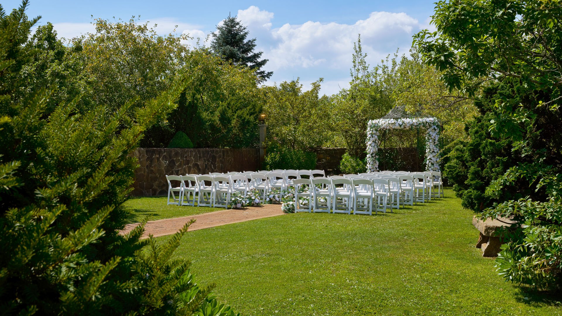 26 - Granite Rose - GRAR - Embassy Terrace - Outdoor Ceremony