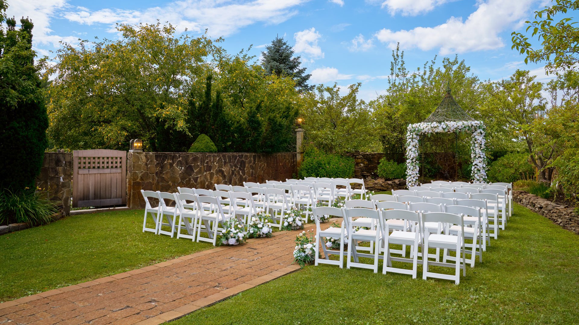 7 - Granite Rose - GRAR - Embassy Terrace - Outdoor Ceremony
