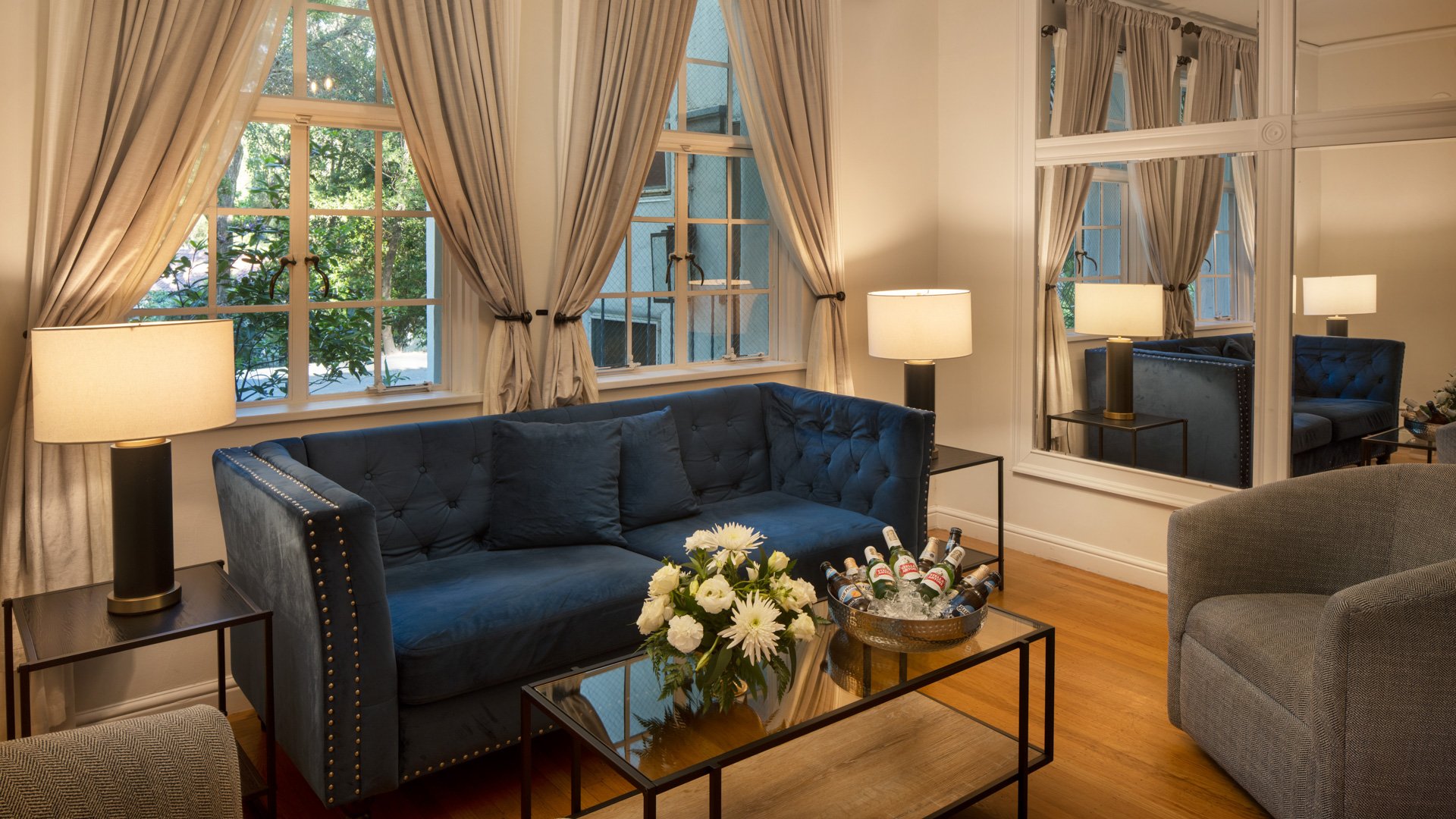 24 - Hacienda de las Flores - HACI - The Lounge - Get Ready Suite