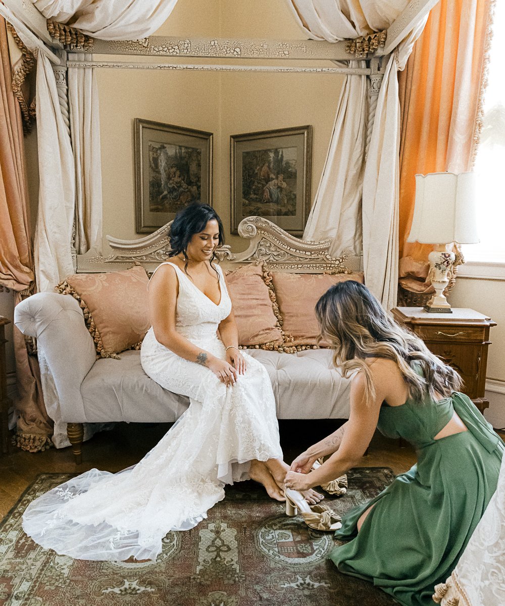 Get ready room at Jefferson Street Mansion by Wedgewood Weddings