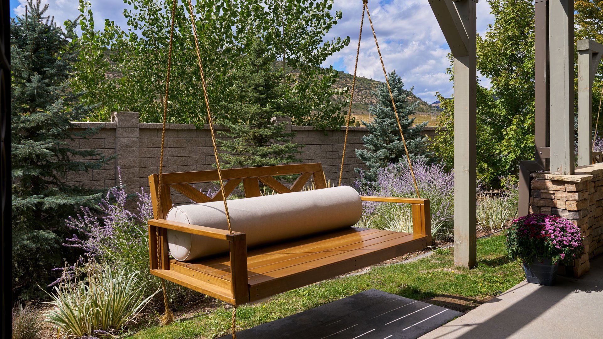 15 - Ken Caryl Vista - KENC - Crestone - Cocktail Hour