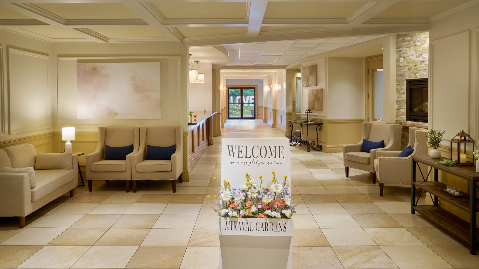 15 - Miraval Gardens - MIRA - Contemporary Room - Cocktail Hour