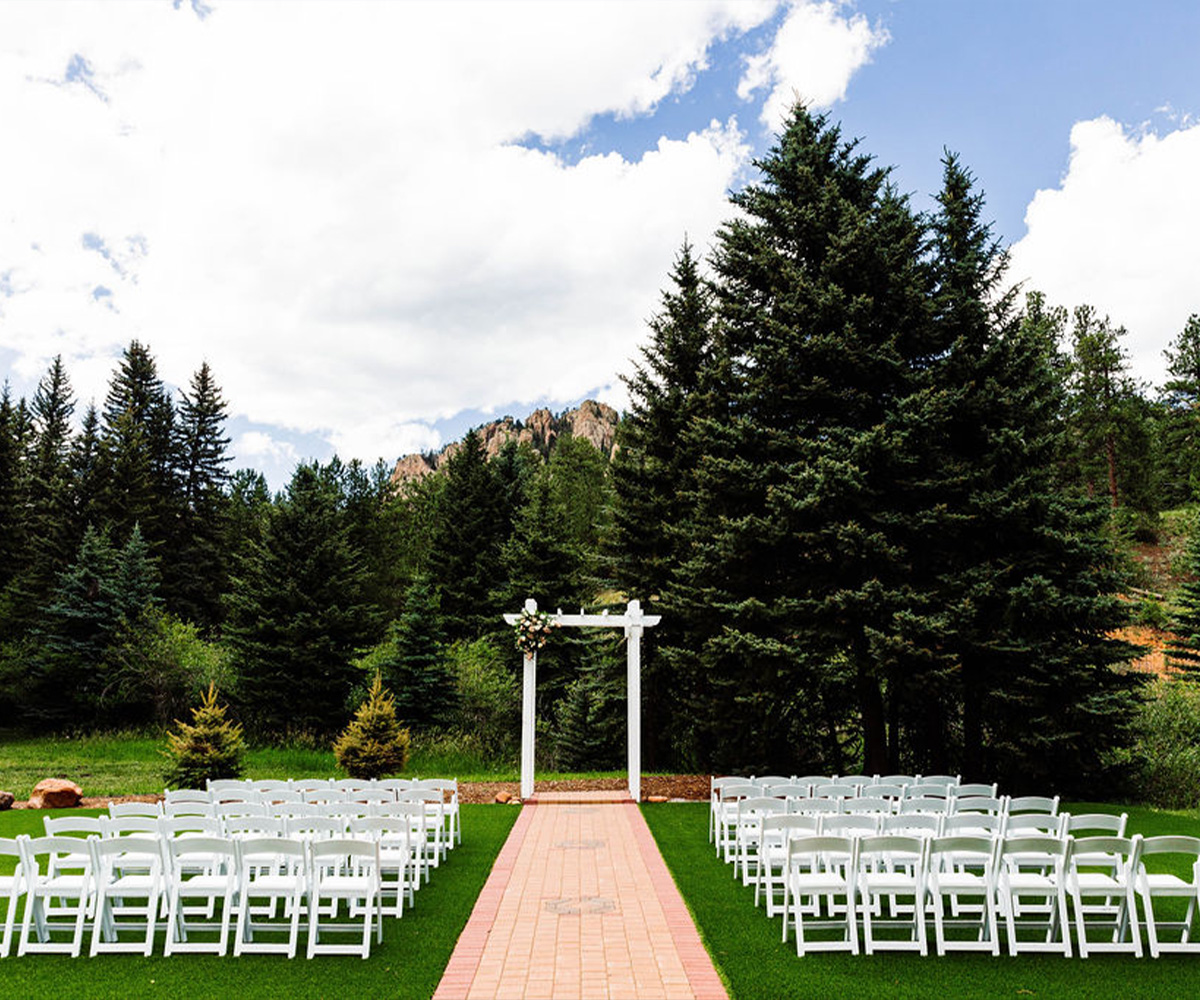 Willows ceremony site - Mountain View Ranch by Wedgewood Weddings