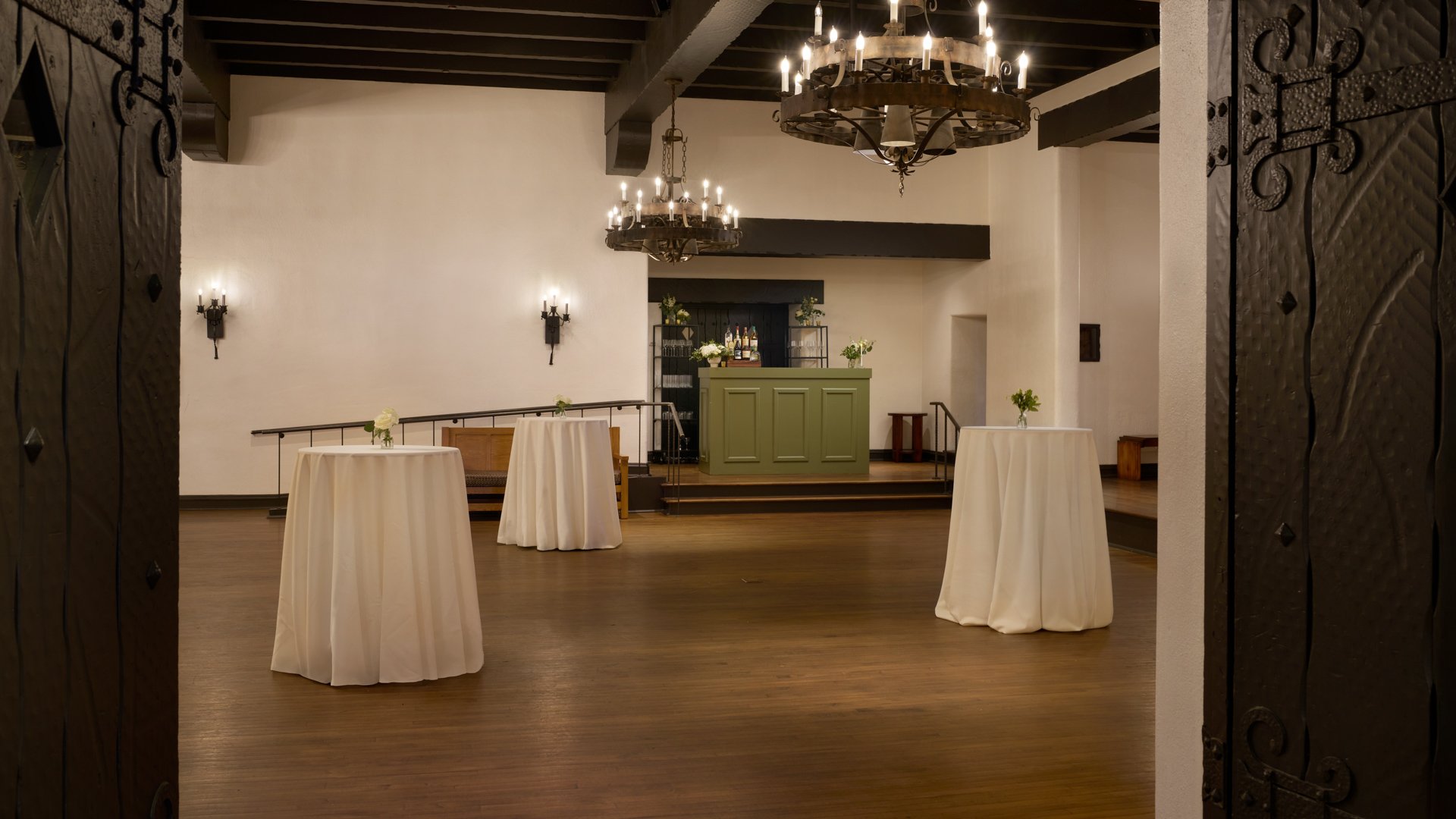 14 - Officers Club - OFFC - Presidio - Moraga Hall - Cocktail Hour