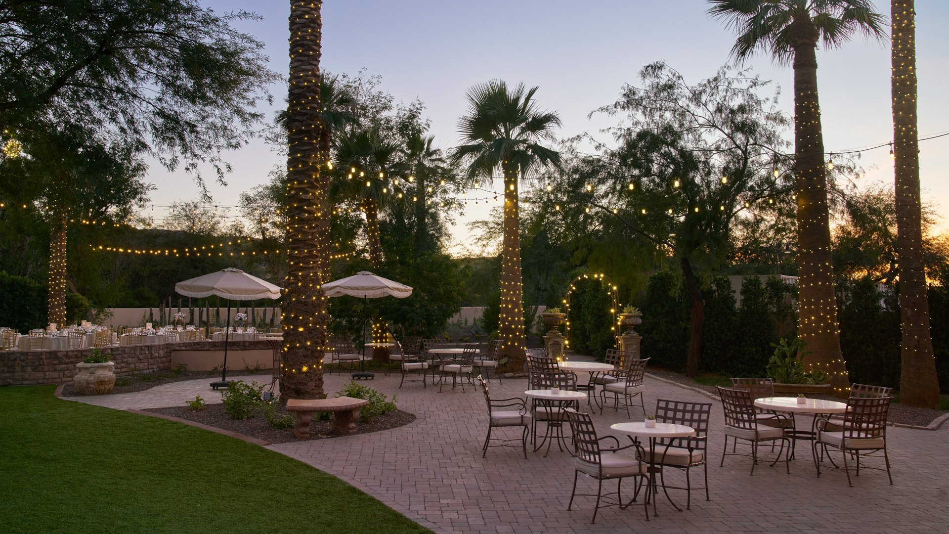 14 - Secret Garden - SEGA - Cocktail Patio - Cocktail Hour