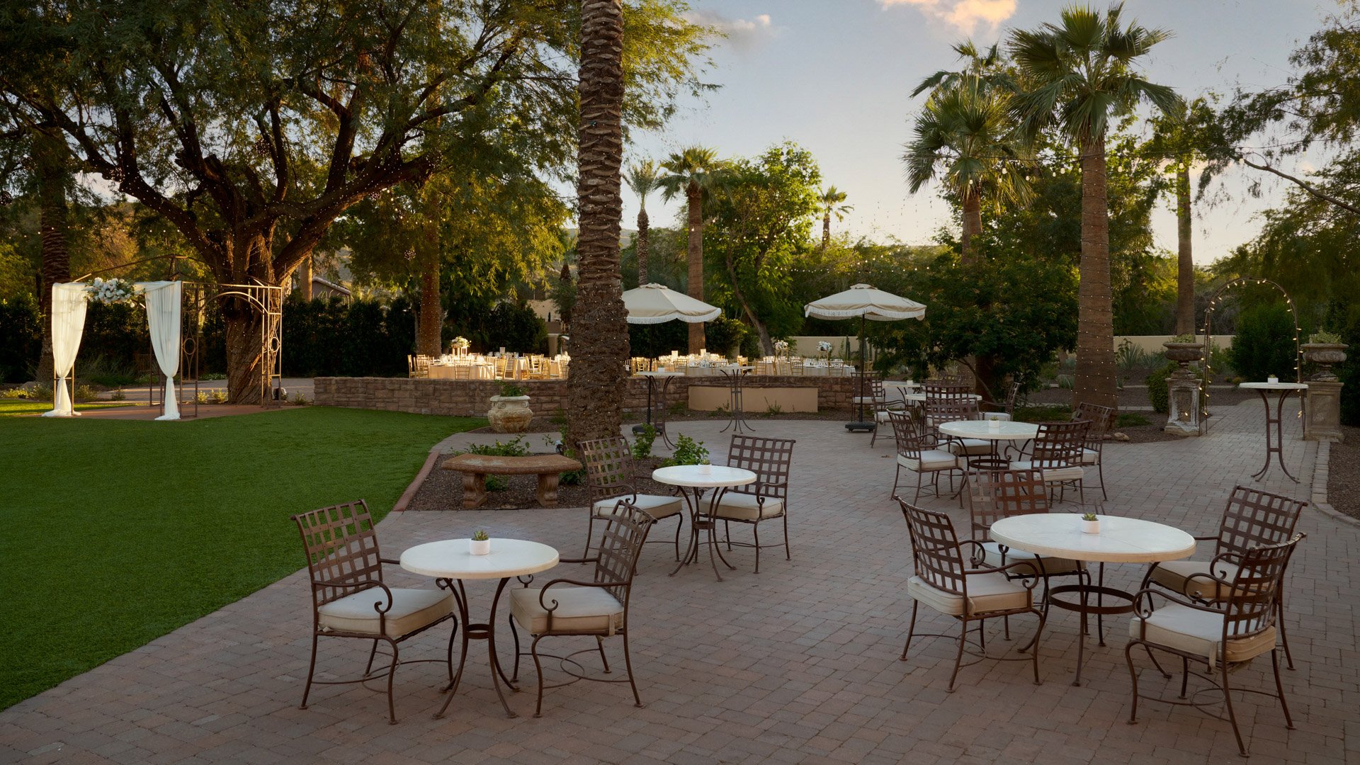 16 - Secret Garden - SEGA - Cocktail Patio - Cocktail Hour