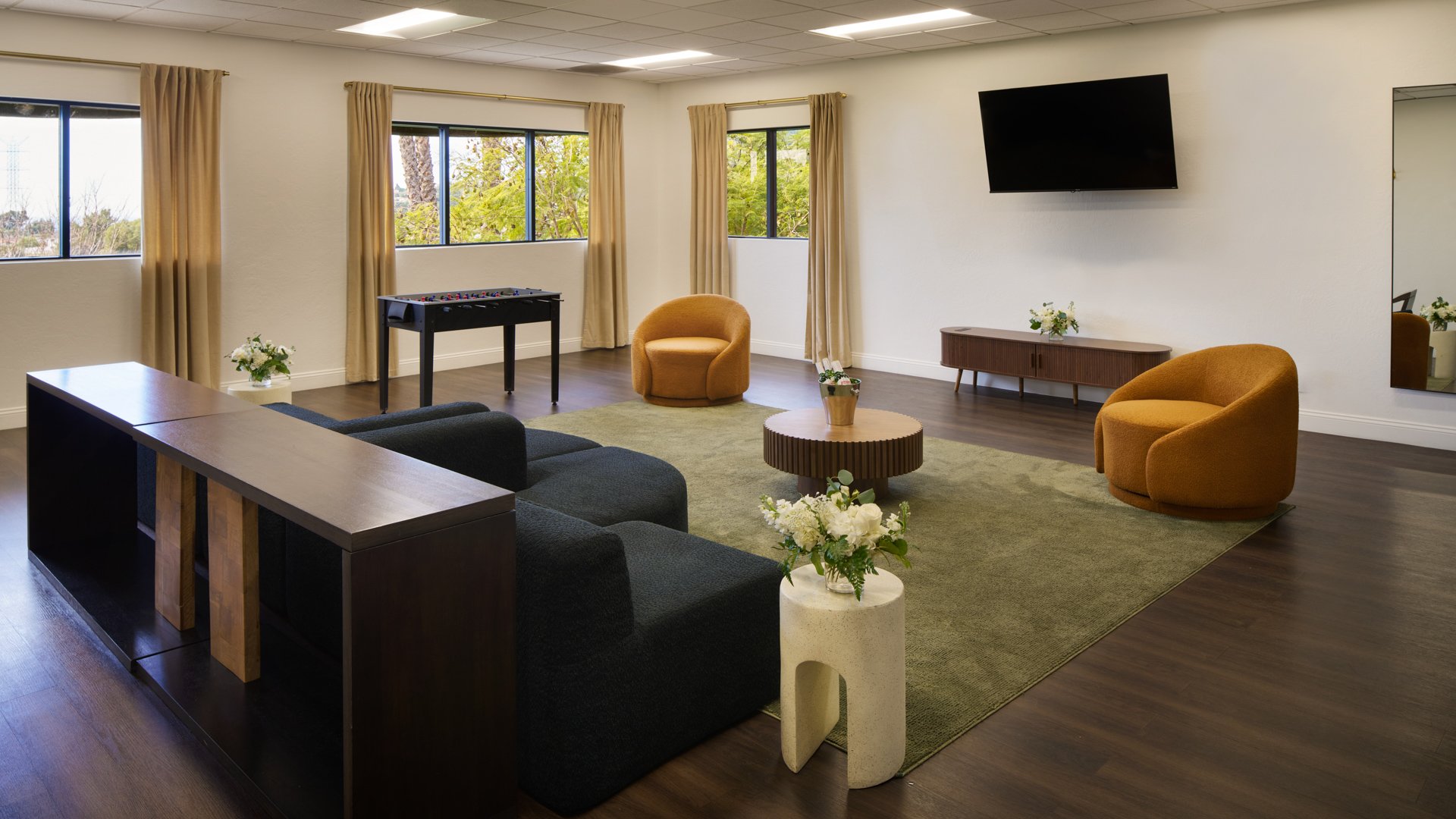 23 - Sierra La Verne - SIEL - The Louge  - Get Ready Suite