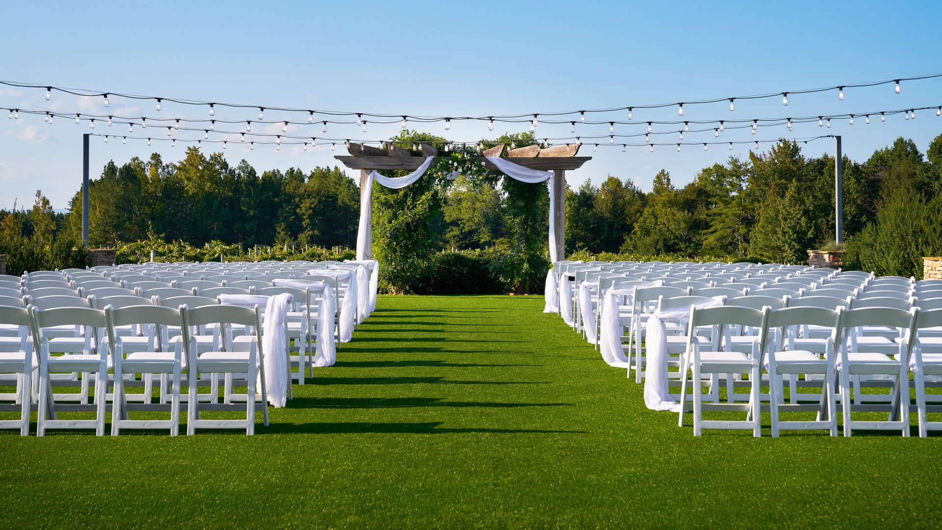 15 - Spinning Leaf - SPIN - Vineyard Garden - Ceremony