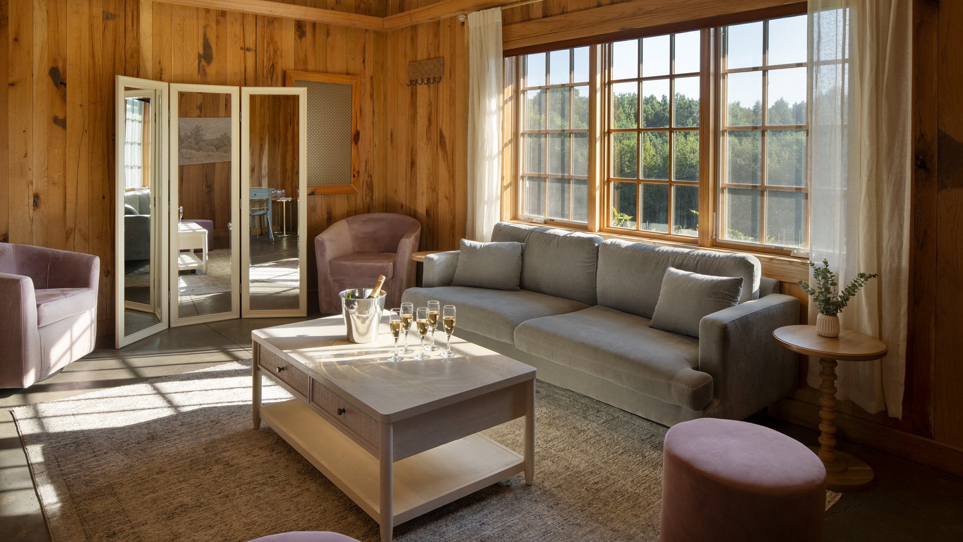 24 - Spinning Leaf - SPIN - The Suite - Get Ready Suite