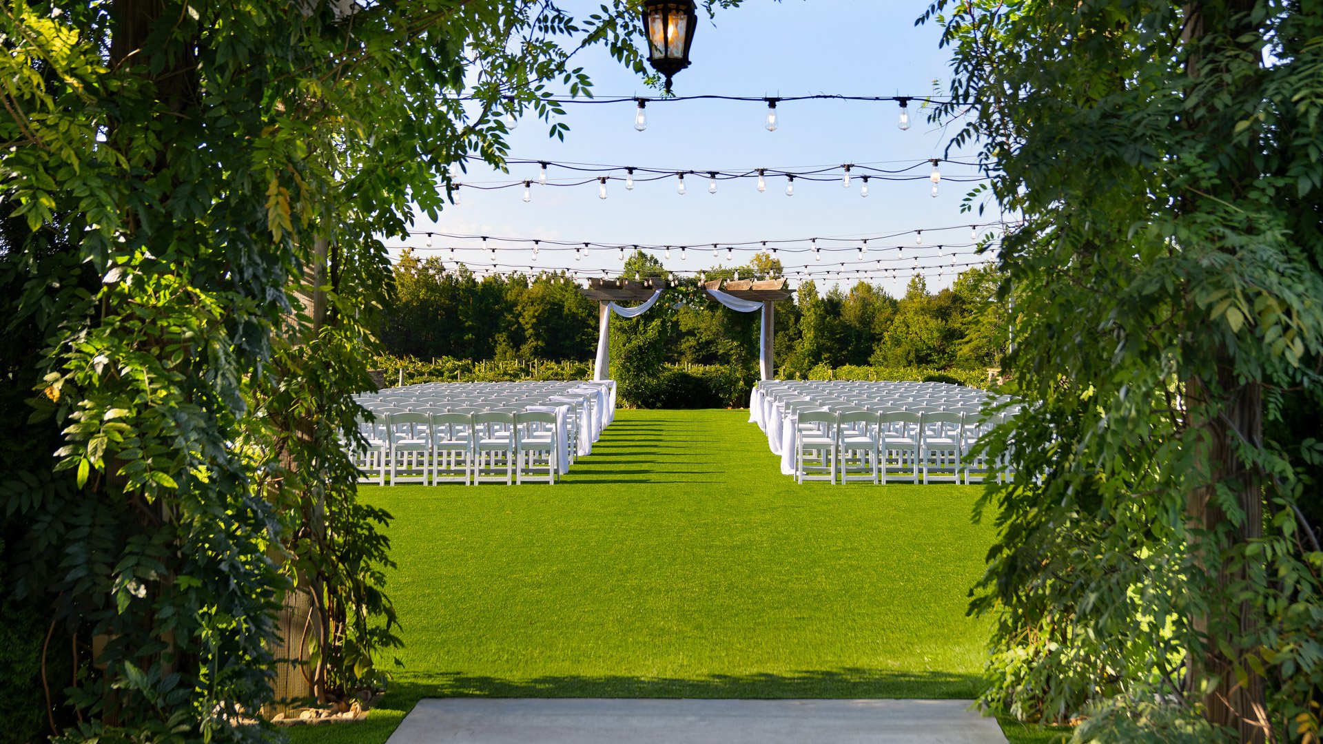 8 - Spinning Leaf - SPIN - Vineyard Garden - Ceremony