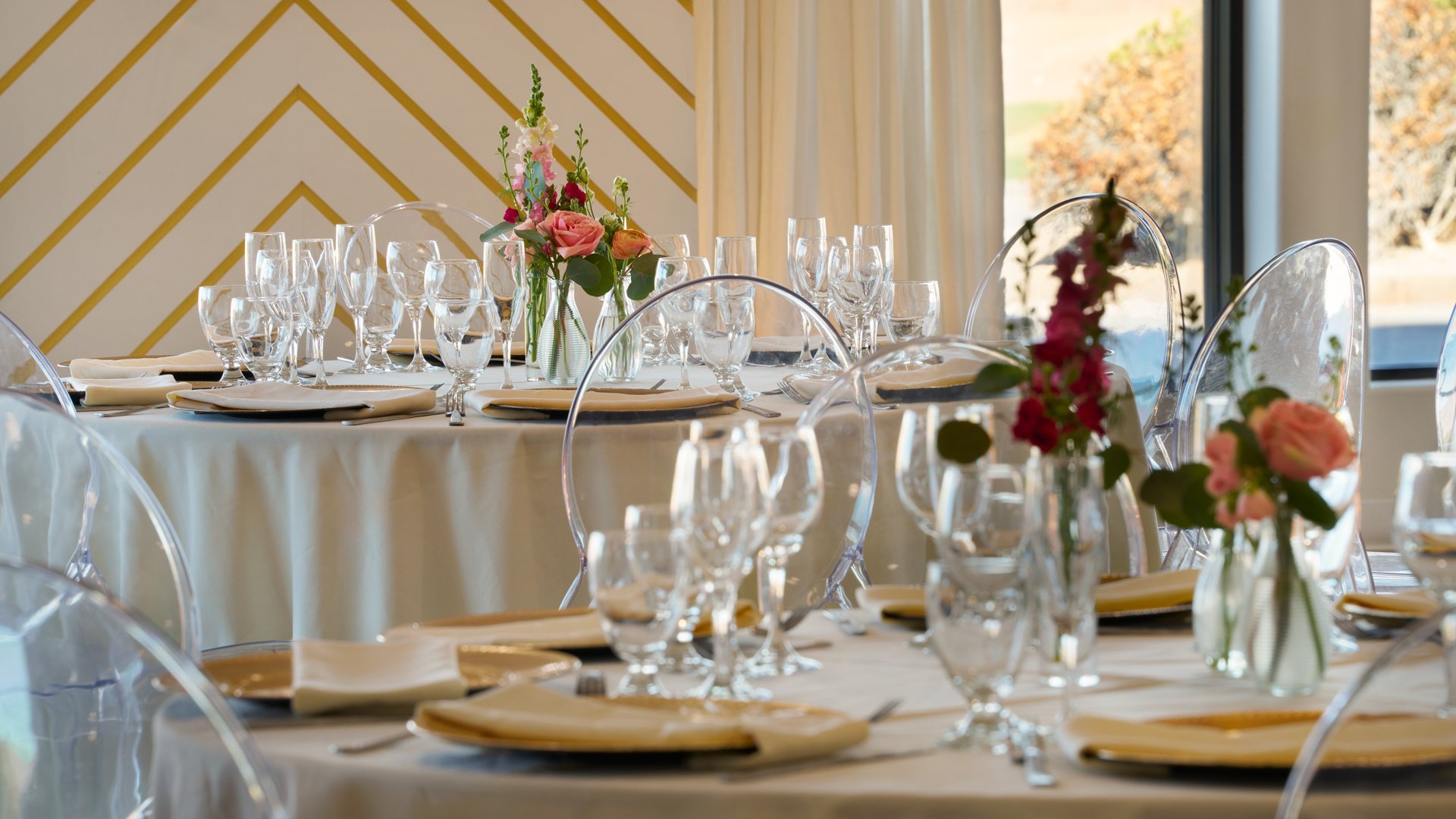 10 - Stallion Mountain - STAM - Sunrise Room - Reception