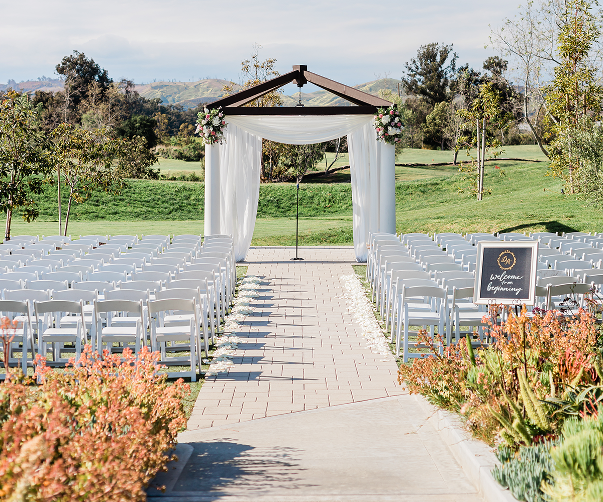 Mountain view ceremony site at Sterling Hills