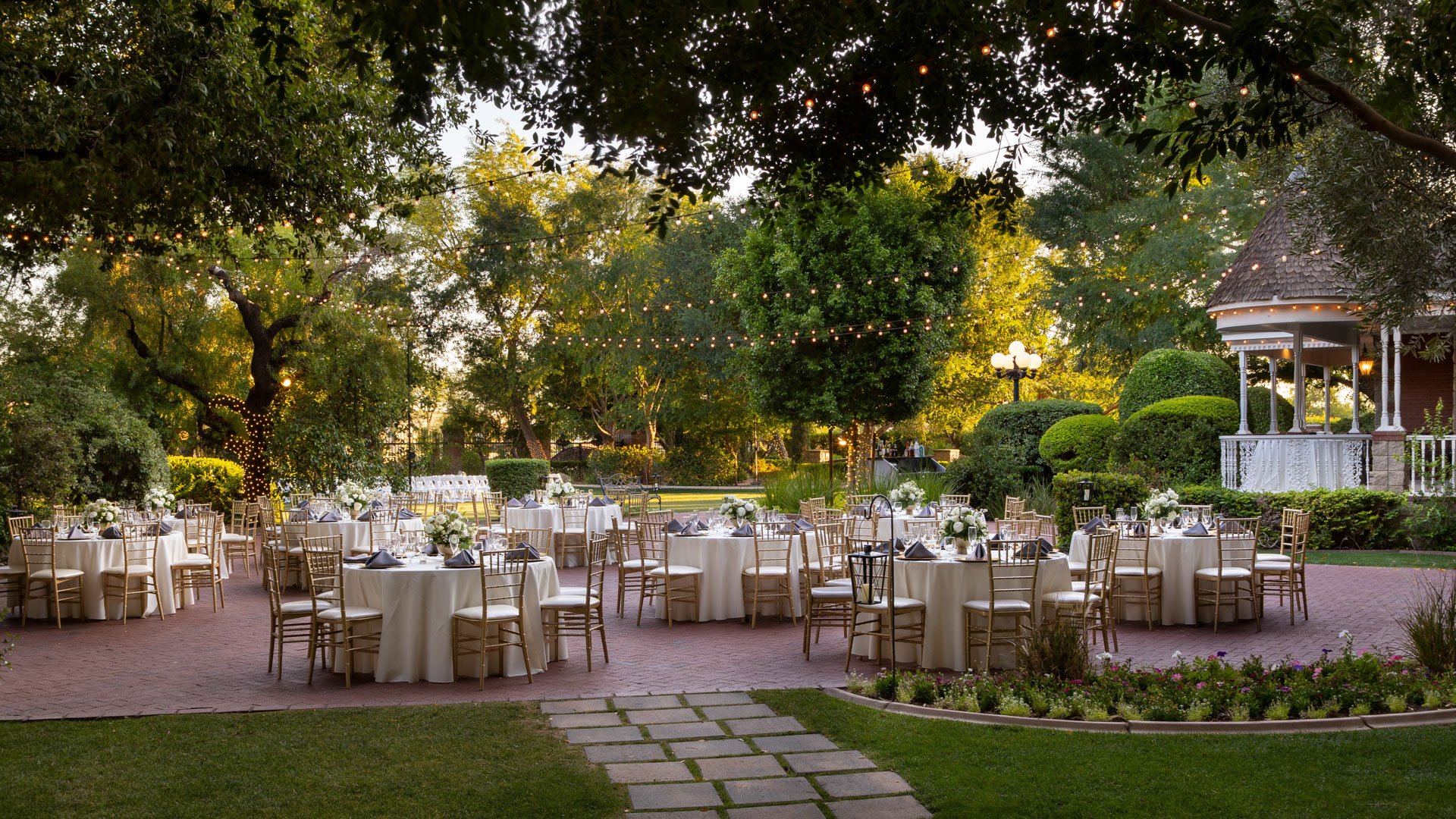 2 - Stonebridge Manor - STOB - Manor Courtyard - Outdoor Reception