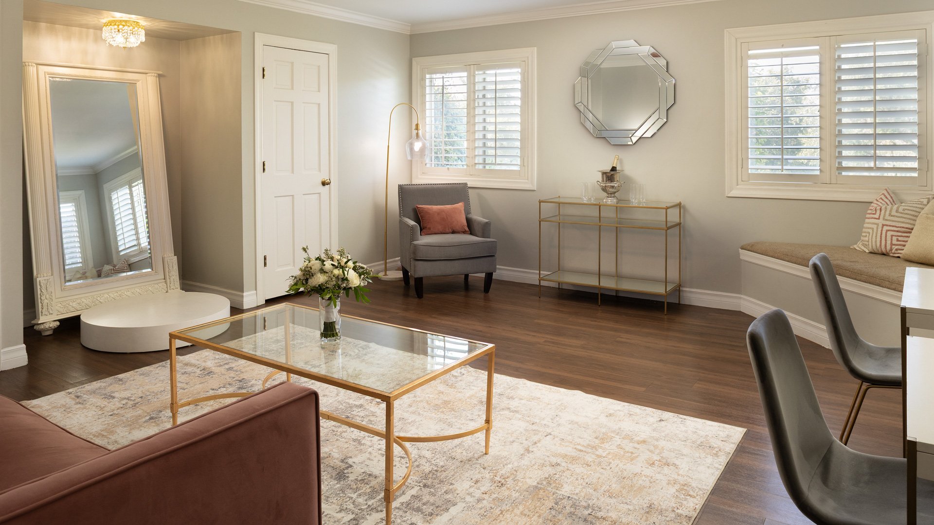 26 - Stonebridge Manor - STOB - Garden Pavilion Suite - Get Ready Suite