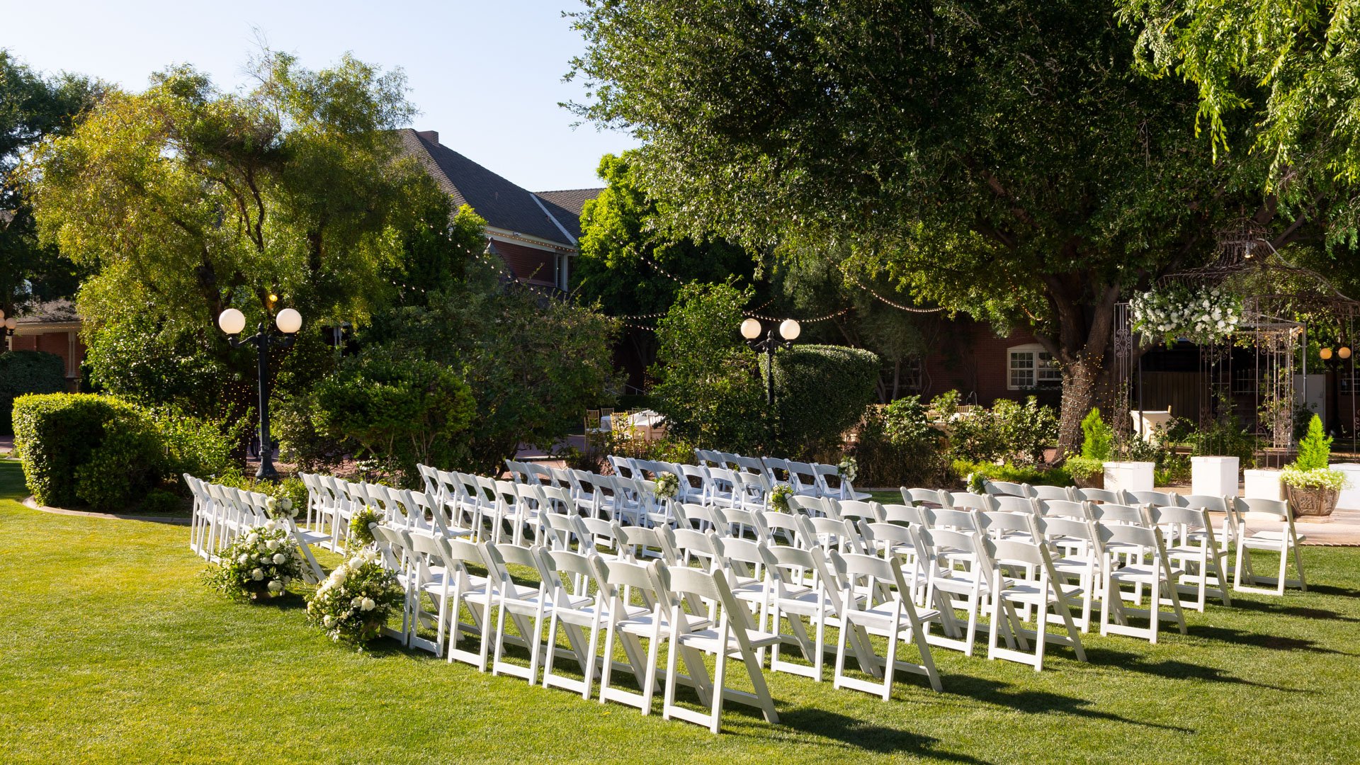 45 - Stonebridge Manor - STOB - Manor Courtyard Lawn - Ceremony_