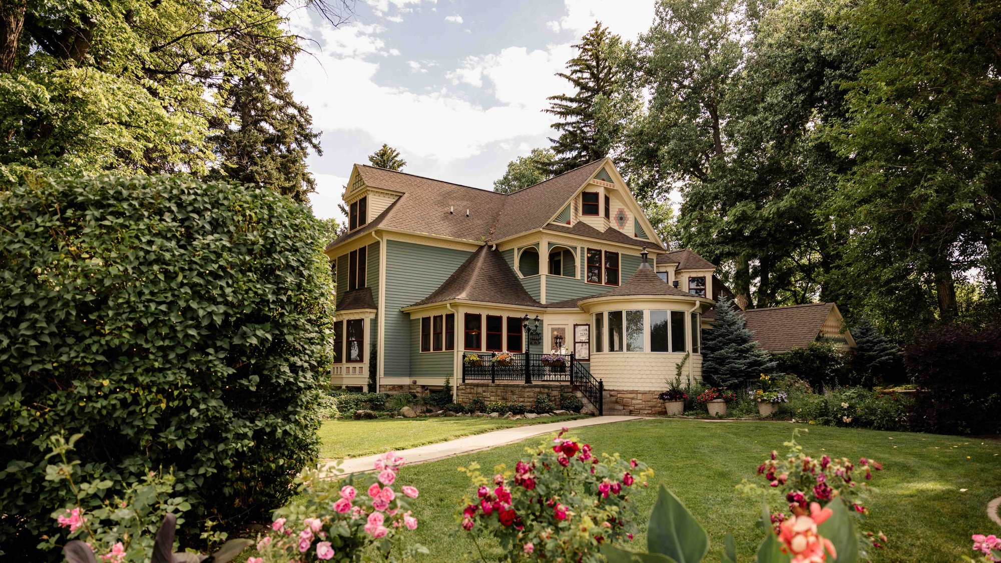 Spring time at Victorian style esate, Tapestry House, in Fort Collins, Colorado.