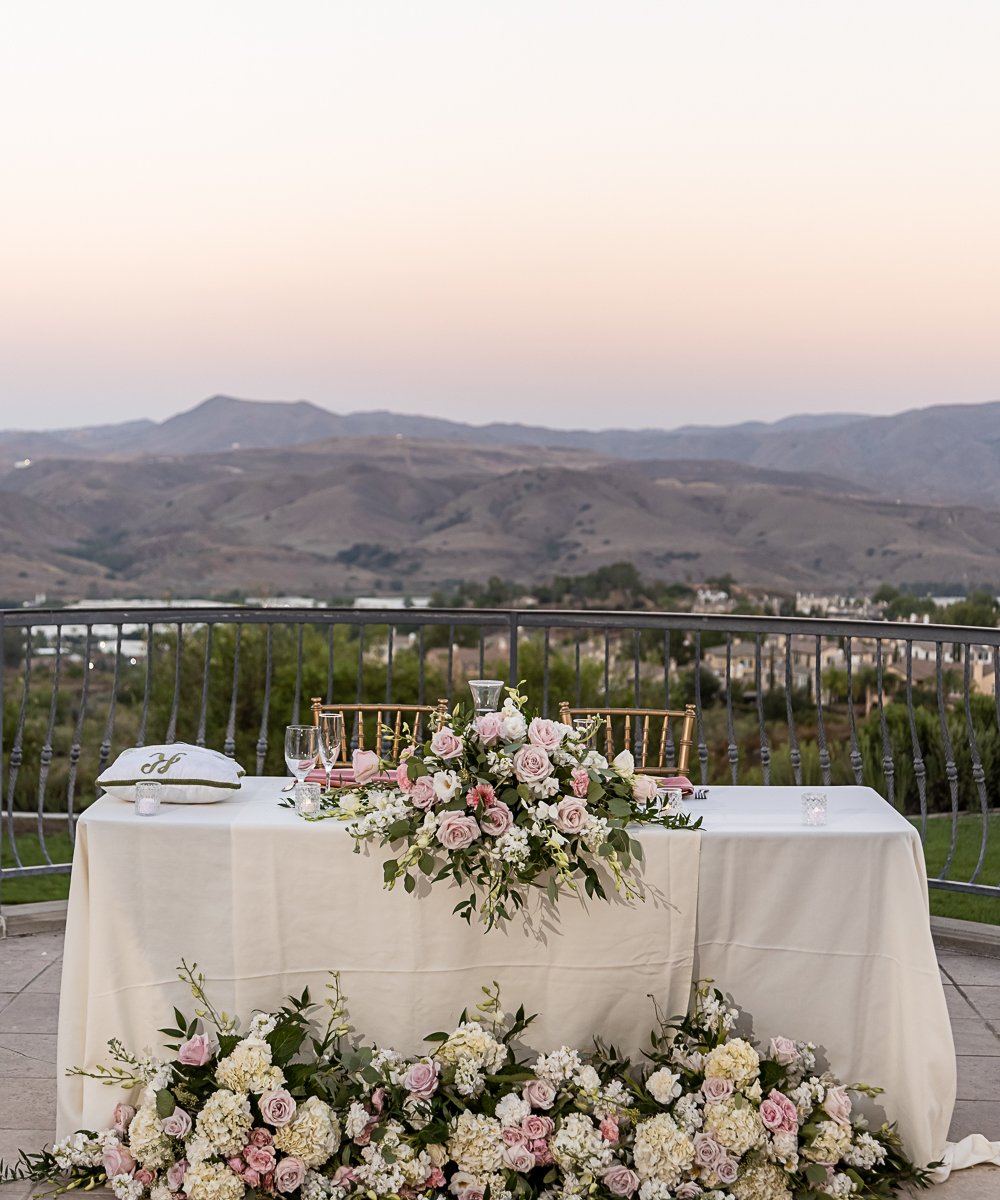 Outdoor sweetheart table - The Retreat by Wedgewood Weddings