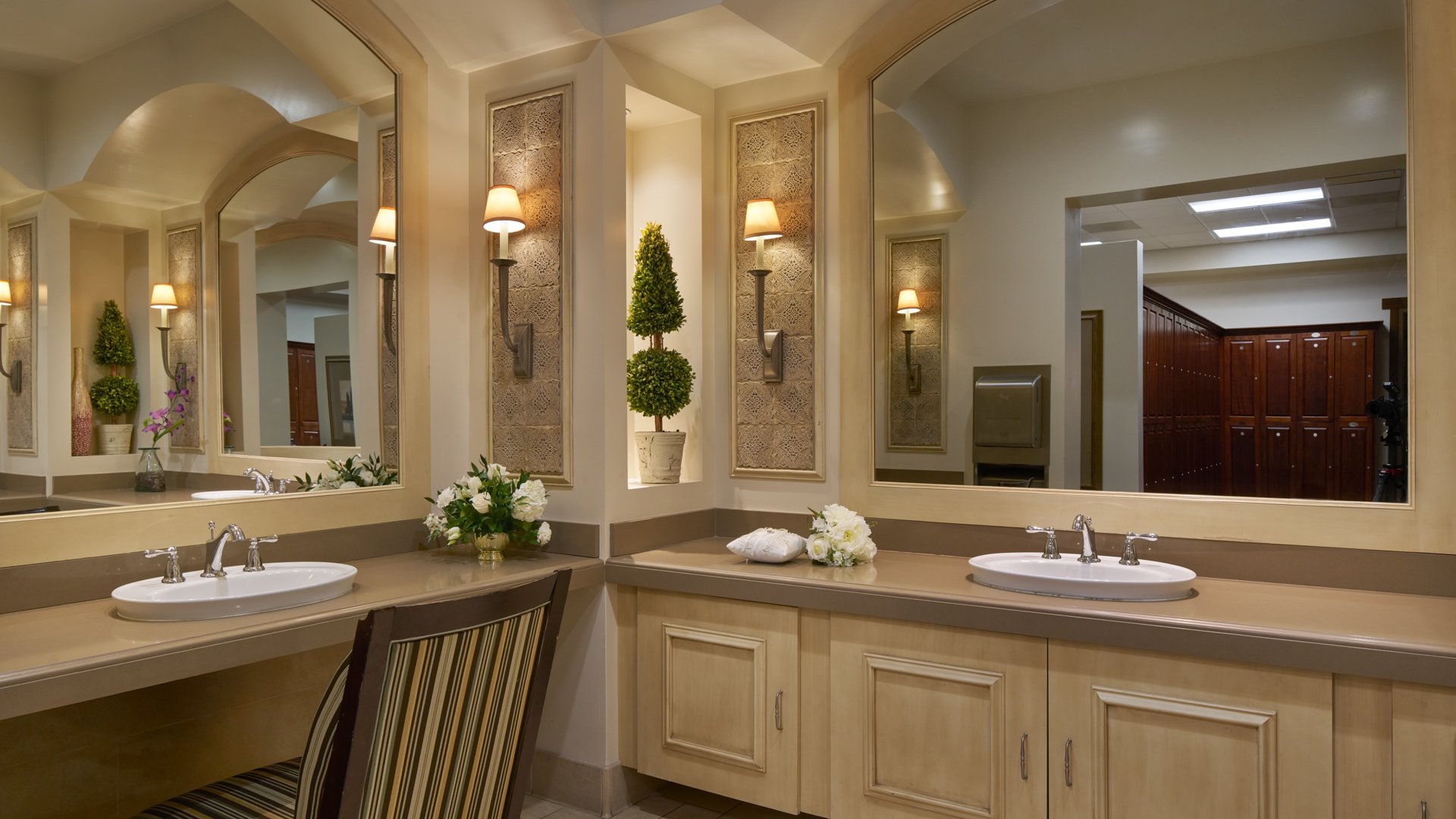 12 - Vellano Estate - VELL - Amore Suite - Get Ready Suite