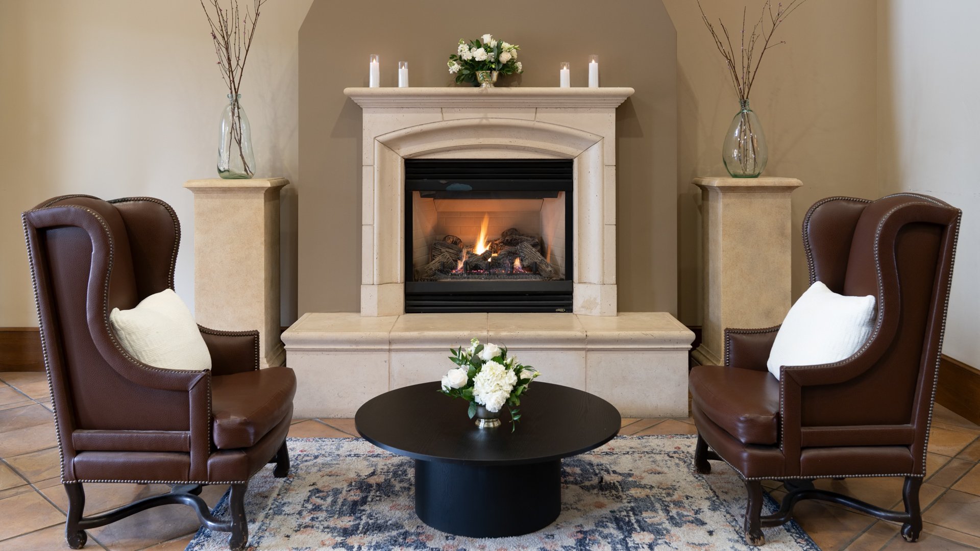 8 - Vellano Estate - VELL - Grand Foyer - Entrance Sitting Area